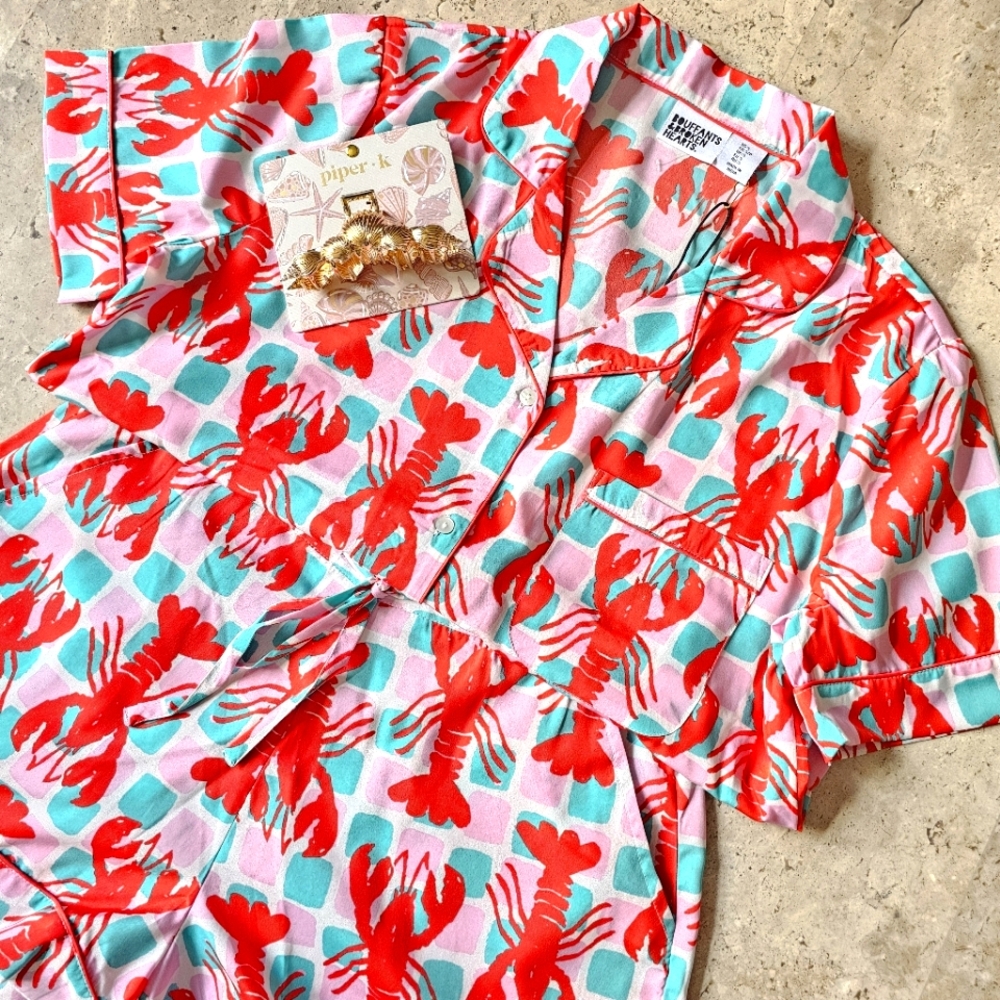Bouffants & Broken Hearts Lobster Print Two Piece Pajama Set Size Small